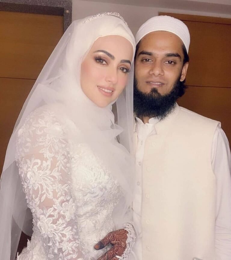 Mufti Anas Biography Profession Family Age Height Etc mufti-anas-biography-profession-family-age-height-etc