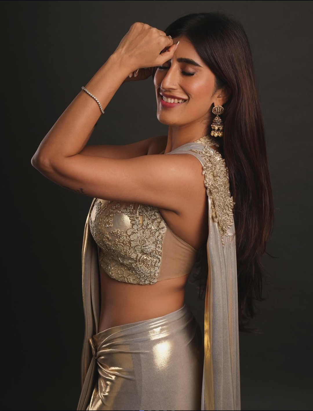 Akasa Singh Biography