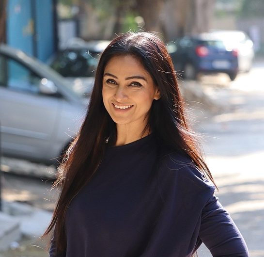 Simran Bagga Biography, Age, Husband, Net Worth, Family, Movies & More