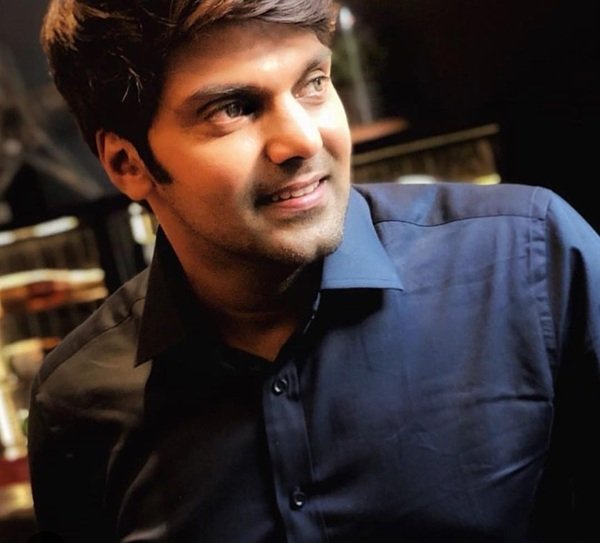 arya biography, actor arya biography, tamil actor arya biography, arya real name, jamshad cethirakath, arya age, arya height, arya height in feet, arya height in cm, actor arya height, arya wife, arya wife name, sayyeshaa