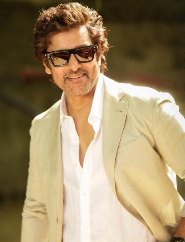 chiyaan vikram biography, chiyaan vikram age, chiyaan vikram height, chiyaan vikram height in feet, chiyaan vikram net worth, chiyaan vikram net worth 2026, chiyaan vikram movies, chiyaan vikram movies list, chiyaan vikram new movie list, chiyaan vikram new movie release date, chiyaan vikram family, chiyaan vikram family images, actor chiyaan vikram family photos