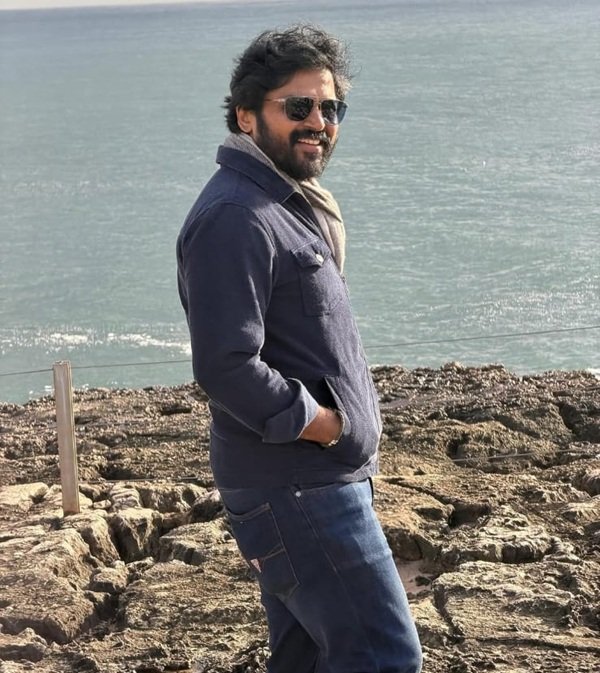 karthi biography, karthi actor biography, tamil actor karthi biography, karthi age, karthi height, karthi height in feet, karthi height in cm, karthi wife, karthi wife name, karthi family, karthi daughter, karthi daughter name, karthi children, karthi family photos