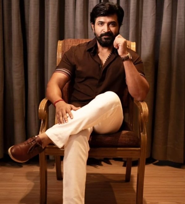 arun vijay biography, arun vijay age, arun vijay height, arun vijay height in feet, arun vijay height in cm, actor arun vijay height
