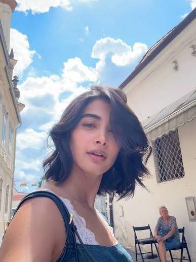 Pooja Hegde Biography: Age, Family, Movies, Career & More