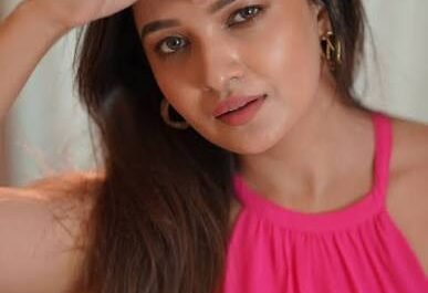 Vani Bhojan Biography
