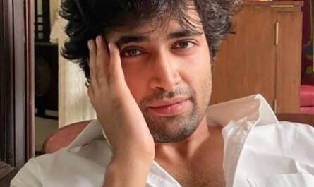 Adivi Sesh biography